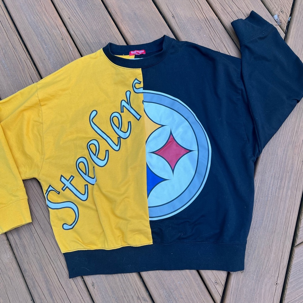 Women’s Pittsburgh Steelers Mitchell & Ness Sweatshirt Sz L